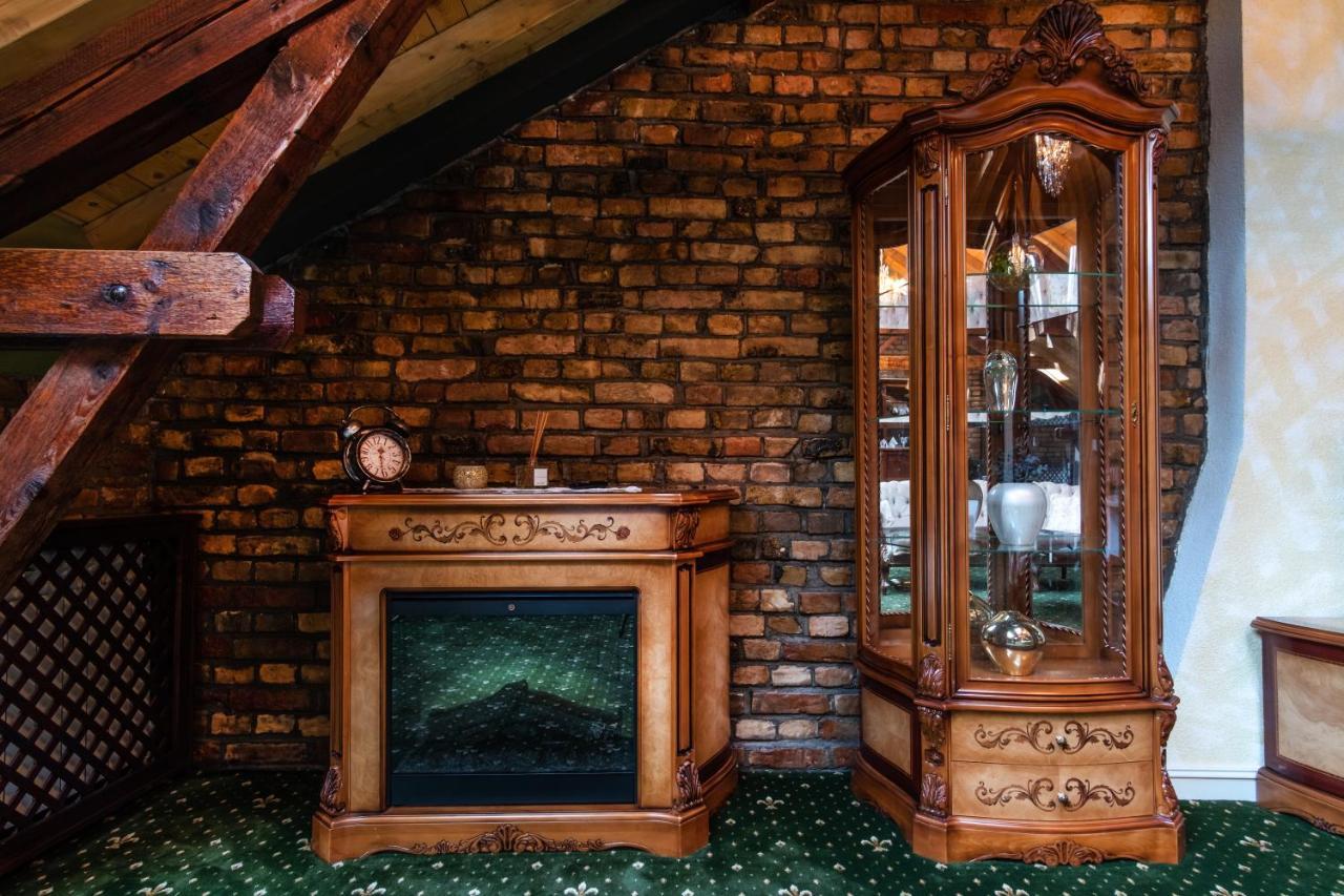 Jmr Royal -Luxury Rooms & Private Sauna Constanta Ngoại thất bức ảnh