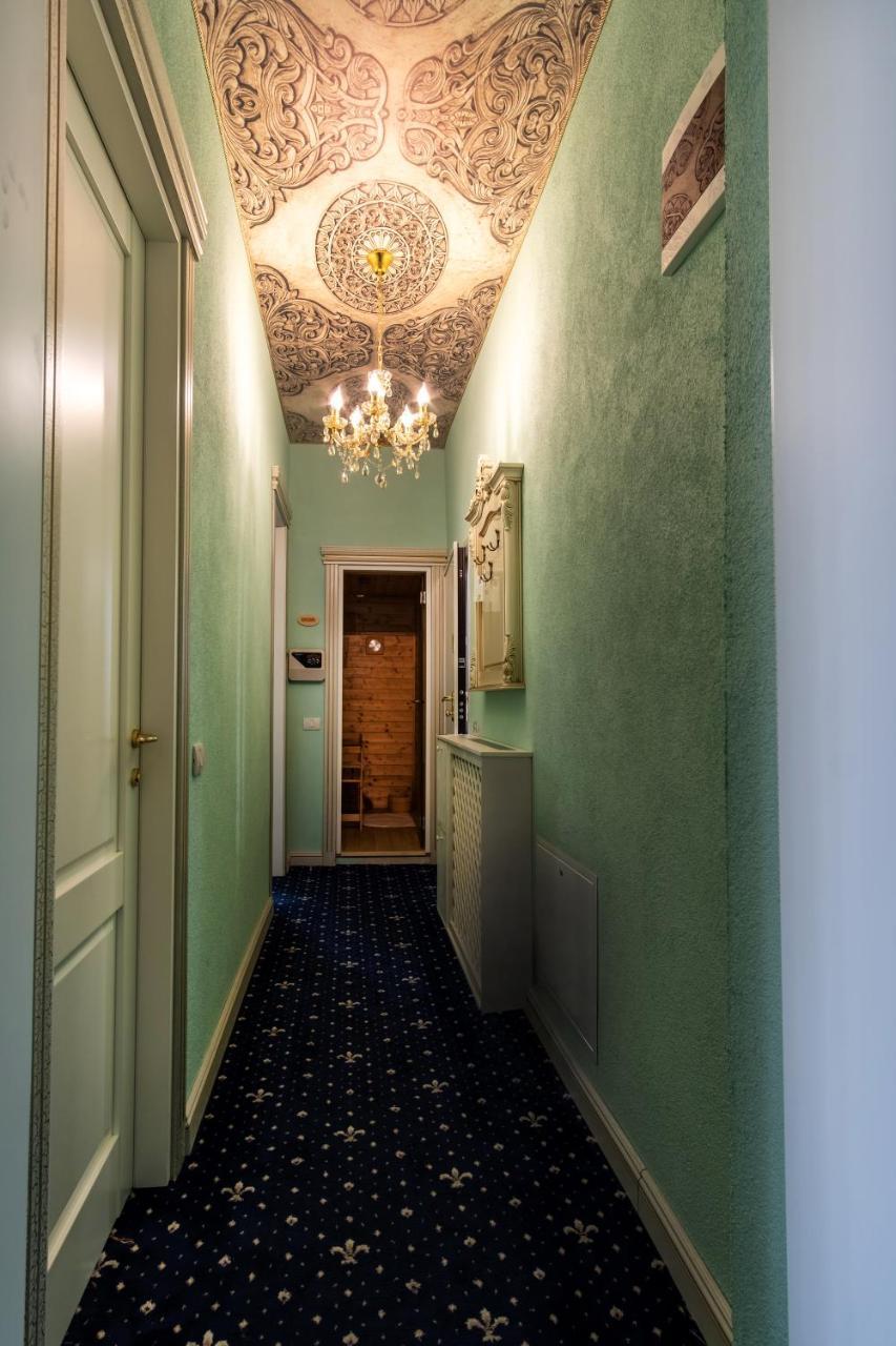 Jmr Royal -Luxury Rooms & Private Sauna Constanta Ngoại thất bức ảnh